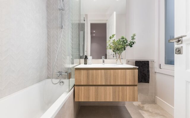 Home Club Alcala Apartments