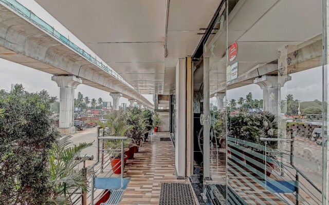 OYO 1435 Hotel Millennium Plaza
