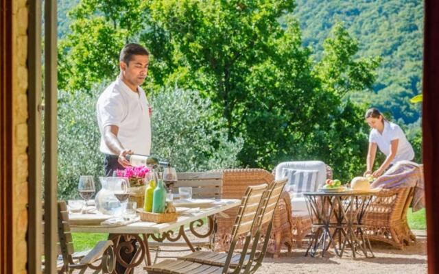 Luxury Villa Inside a big Estate Airco Heated Pool-villa Savino