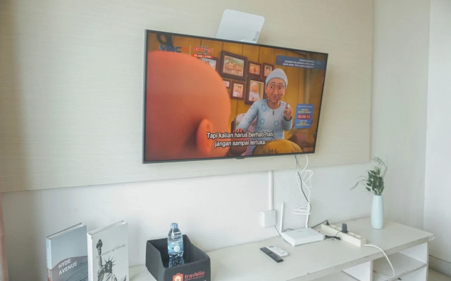 Comfy And Modern 2Br Grand Kamala Lagoon Apartment