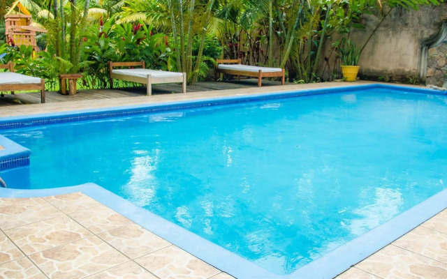 Paraiso Rainforest and Beach Hotel