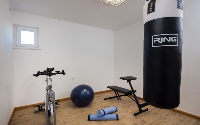 Stunning Villa Sofia With Heated Pool IN Split Hinterland