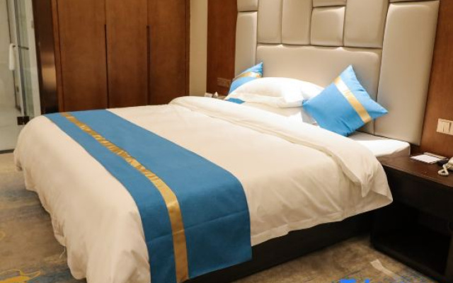 Gongqing Yayue Hotel