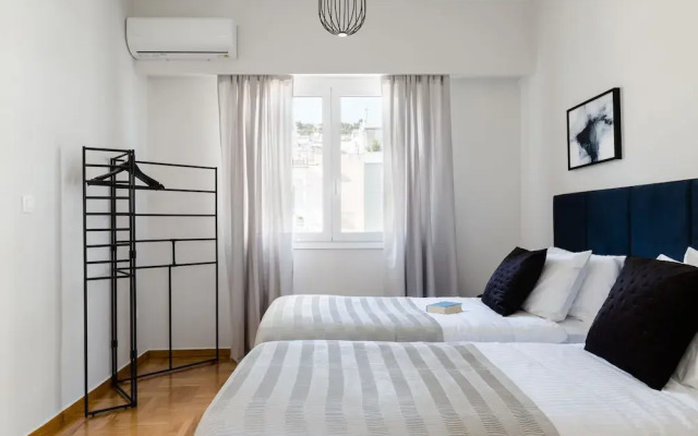 UPSTREET Elegant Luminous 3BD Apt-Kolonaki
