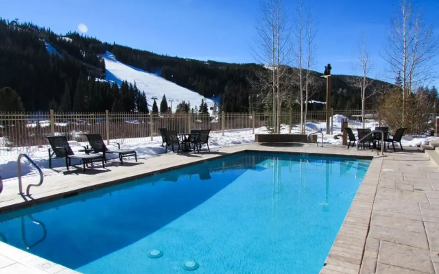 Red Hawk Townhomes by Summit County Mountain Retreats