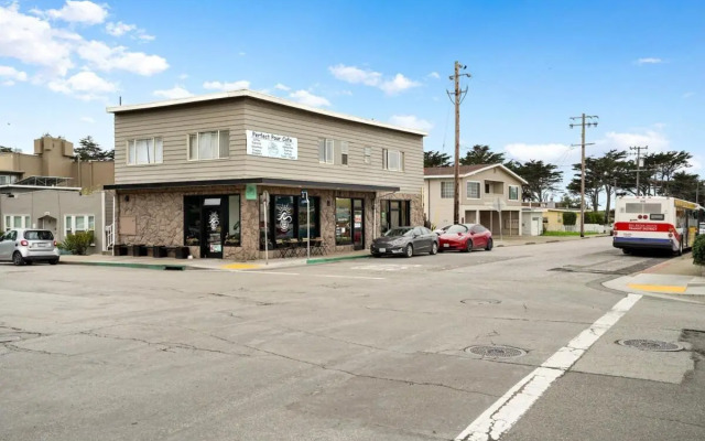Spacious 5BR Coastal Retreat - 8 Beds Beach & Golf