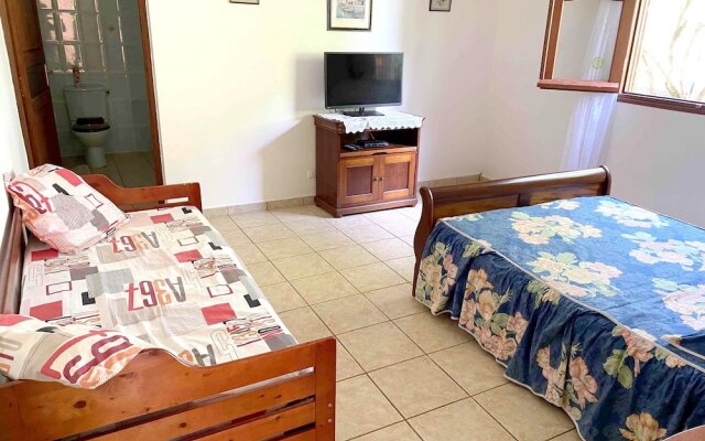 Apartment With One Bedroom In Sainte-Anne With Terrace And Wifi - 1 Km From The Beach