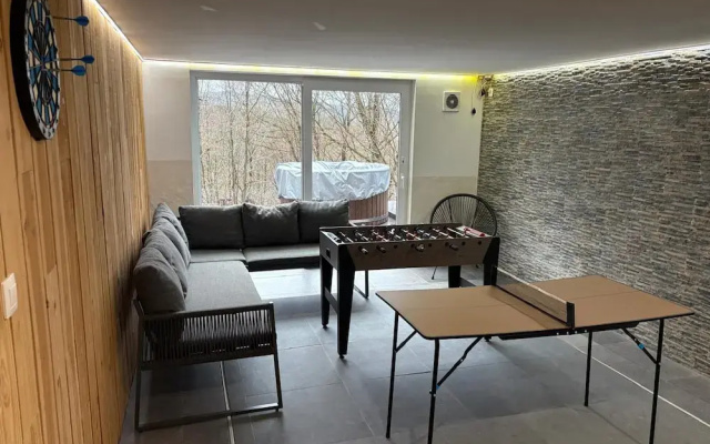 Chalet in the Woods With Nordic Bath