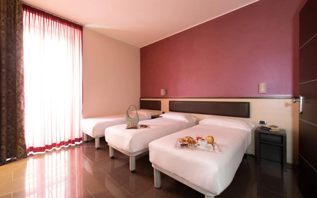 Hotel Five