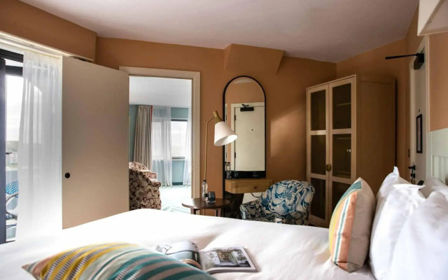 The Relais Cooden Beac