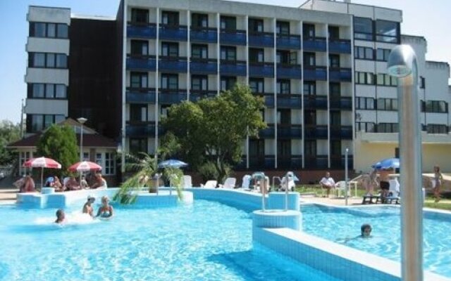 Thermal Hotel Garden