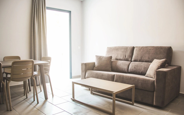Pins Platja Apartments