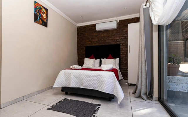 Mandulia Guest House
