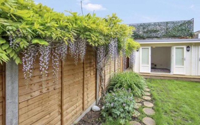 Charming 2 Bedroom Flat With Garden In Finsbury Park