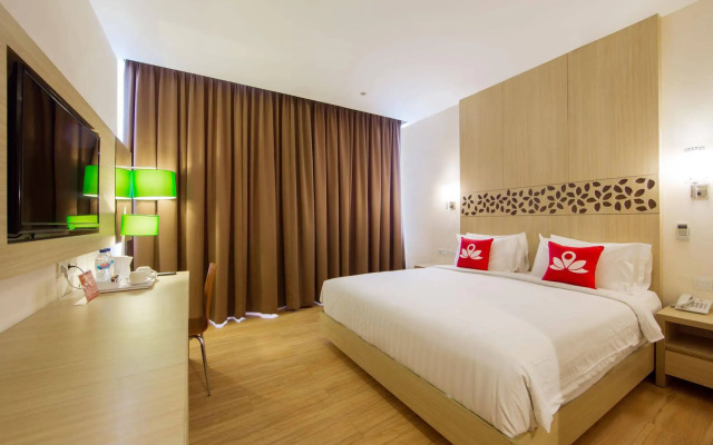 ZEN Rooms Kuta Tuban Suites