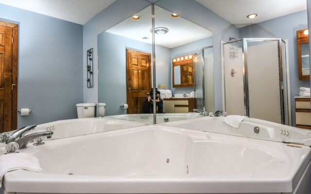 Glendale Shores 2 Bedroom Townhome #20