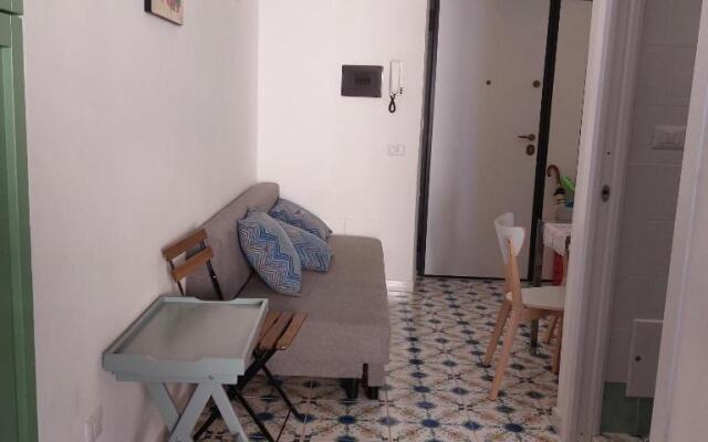 Monolocale su corso pedonale minimo 20 notti