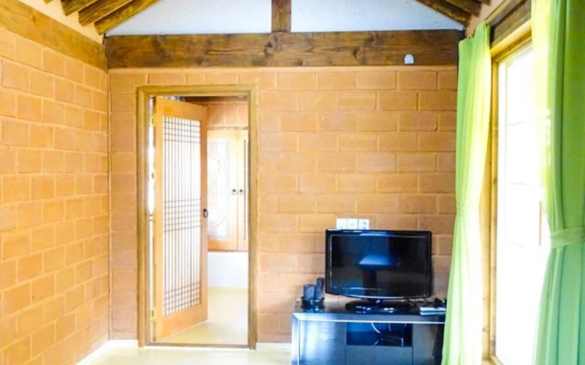 Namyangju Hanwoolchae Pension