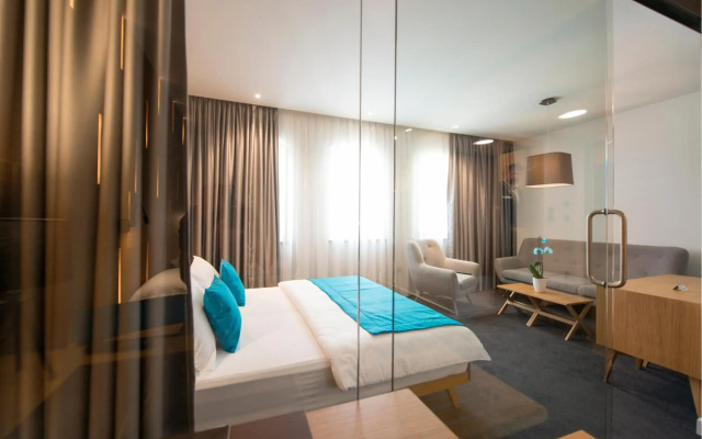 Hotel Sana