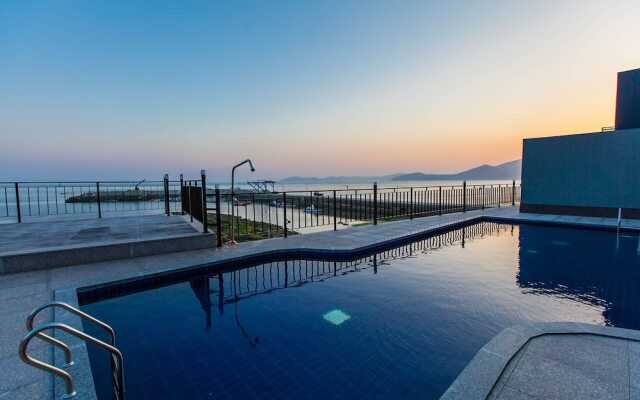 P-237 Spa & Pool Villa