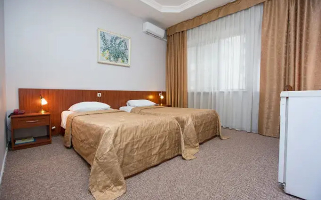Hotel Saya