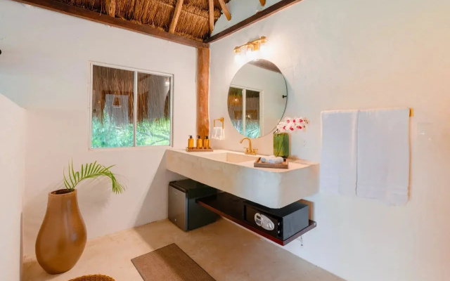 Azulea Bacalar Hotel & Spa - Lagoon Front