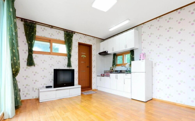 The Tree in the Lake