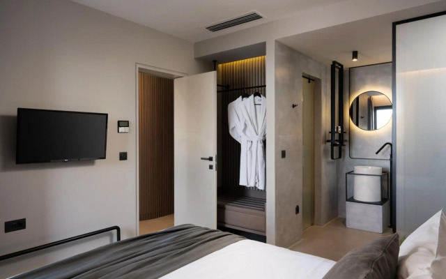 Apikia Santorini Suites - Adults Only