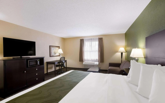 Quality Inn & Suites Big Rapids near University