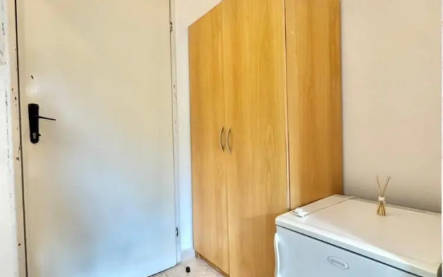 B&M Holiday Rooms