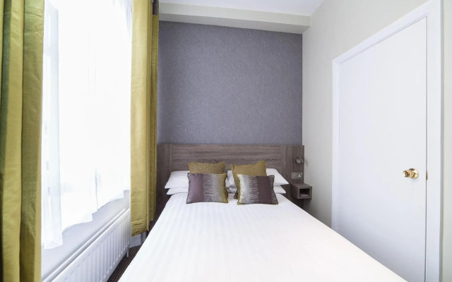 Phoenix Hotel