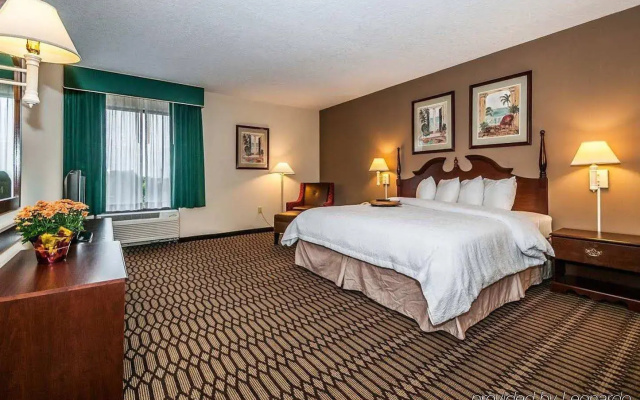 Holiday Inn St. Petersburg West by IHG