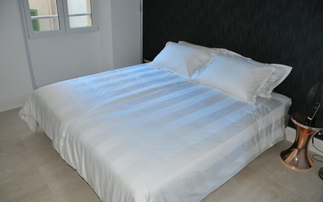 3B Apartment - 19 Rue des Etats Unis