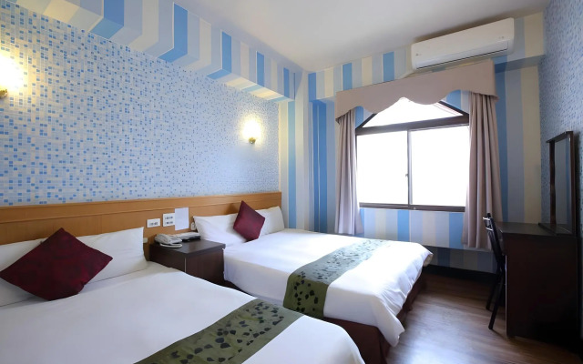 Chiayi Crown Hotel