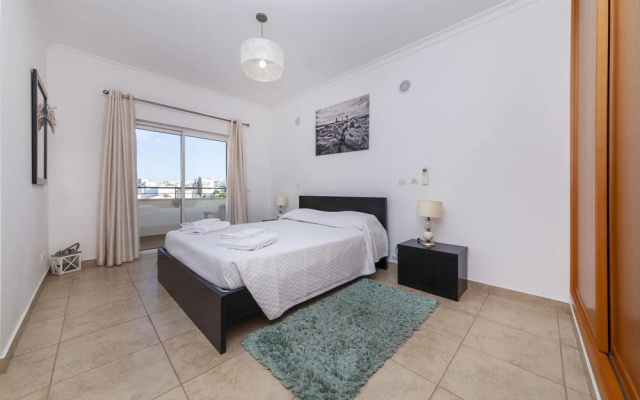 C04 - Pool View 3 Bedroom by DreamAlgarve