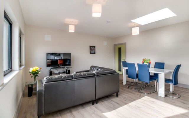 Central Park Apartment 2