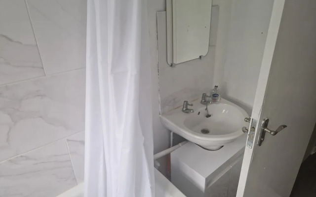Immaculate 1-bed Apartment in Woodford Green