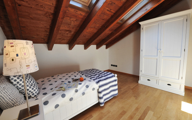 Bellano Perla Apt. 8