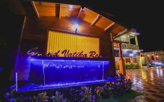 Grand Vatika Resort