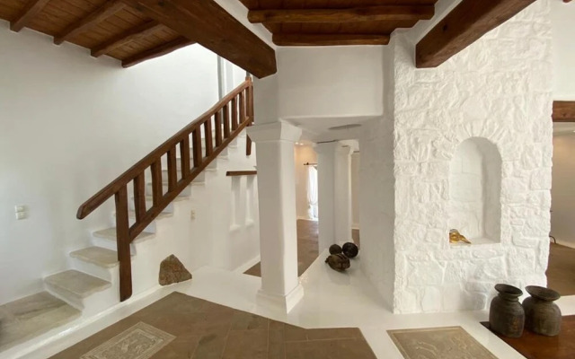 Villa Alessandra - Near Ornos Beach