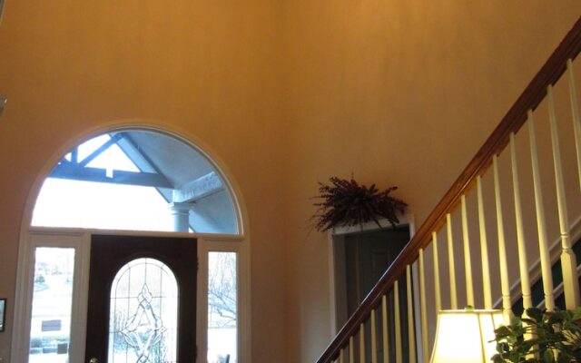 Garden Inn Bed & Breakfast at Bee Rock