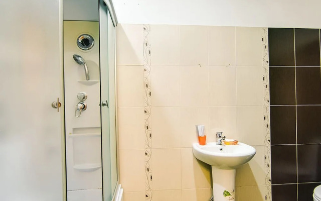 Aura Apartments