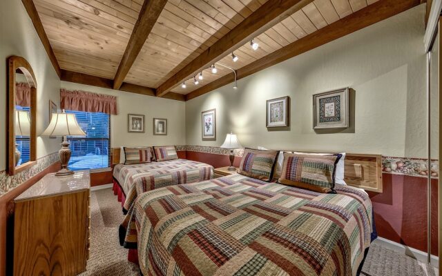 Newly Remodeled 2 Bedroom Townhome With Loft Townhouse by RedAwning