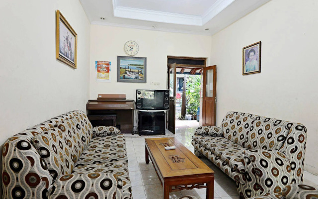 Zen Rooms Sabana Urip Sumoharjo