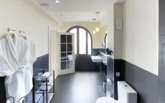 Suites Murillo Alcazar