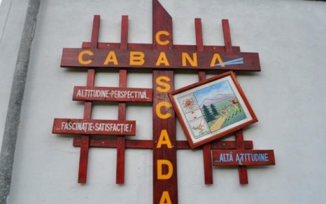CABANA CASCADA CaRNIC