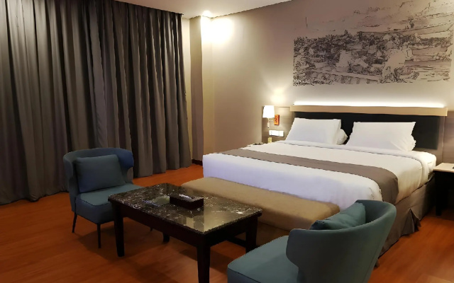 Pyramid Suites – Guest Rooms – Banjarmasin