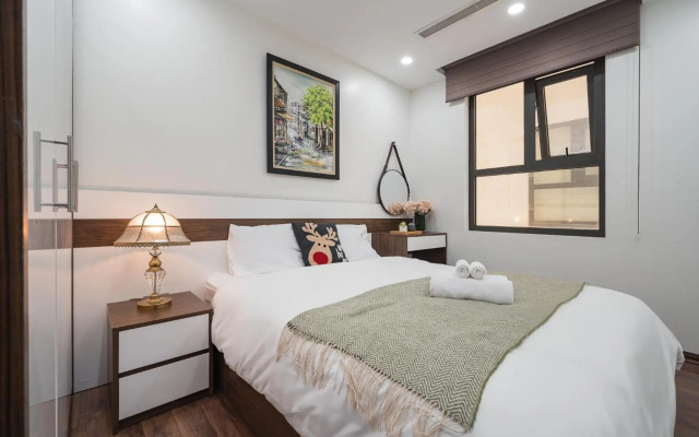 Troy House - D'Leroi Soleil - 59 Xuan Dieu