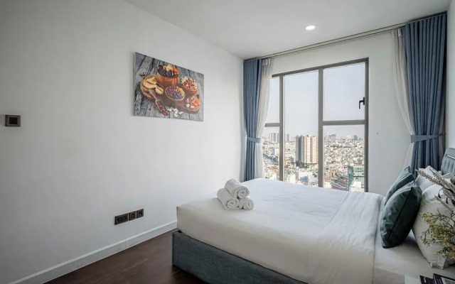 Vera Apartments - Saigon Royal Residence