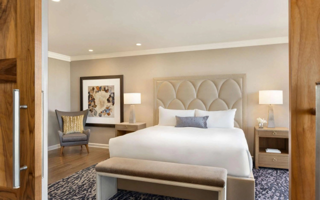 Fairmont Dallas - Image 6